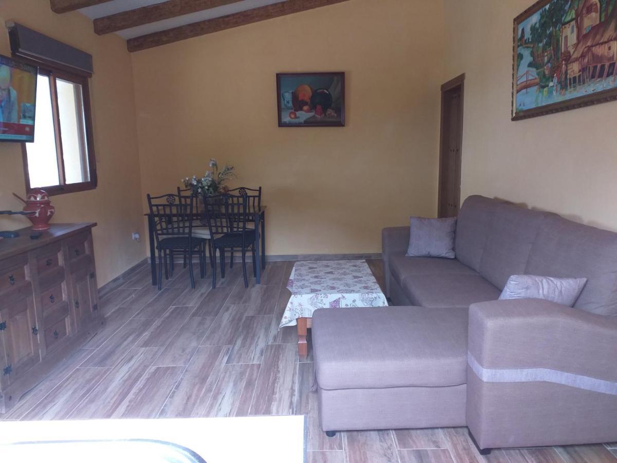 El Majano Guest House Montanchez Bagian luar foto