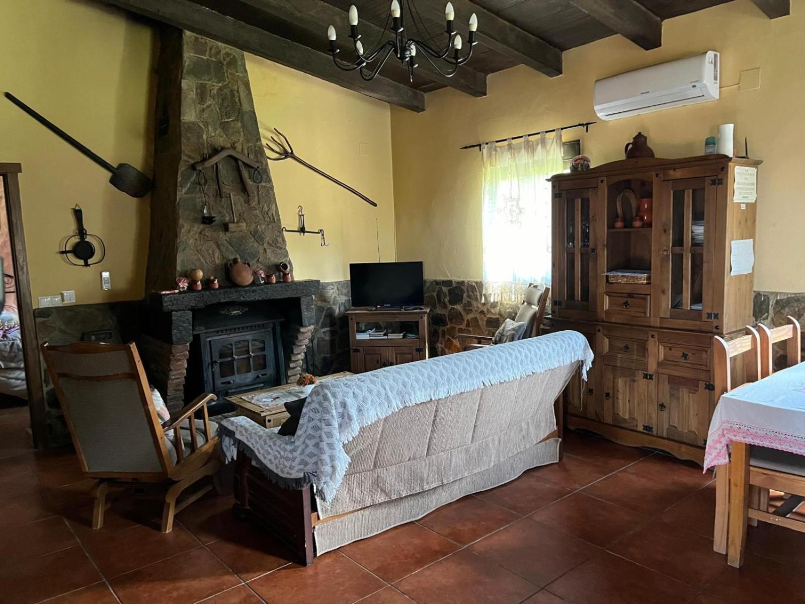 El Majano Guest House Montanchez Bagian luar foto