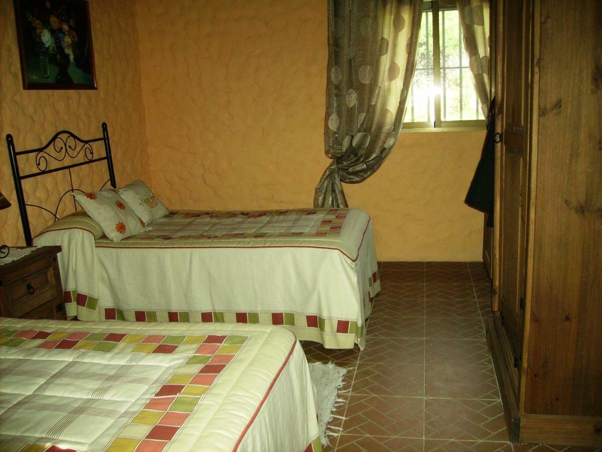 El Majano Guest House Montanchez Bagian luar foto