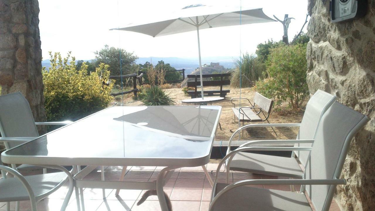 El Majano Guest House Montanchez Bagian luar foto